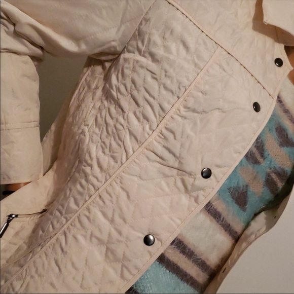 Jane Ashley Jacket - Picture 2 of 10